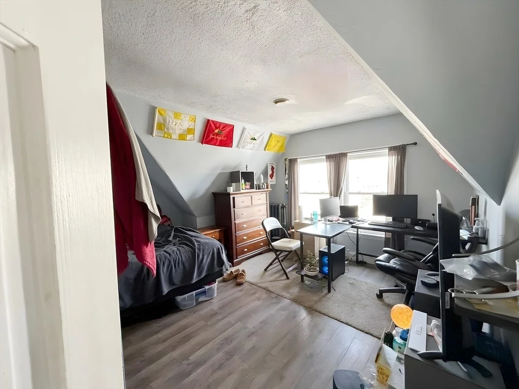 5 bed, 2 bath apartment for rent at 5 Sorrento St Unit 2, Allston — photo 9 of 13