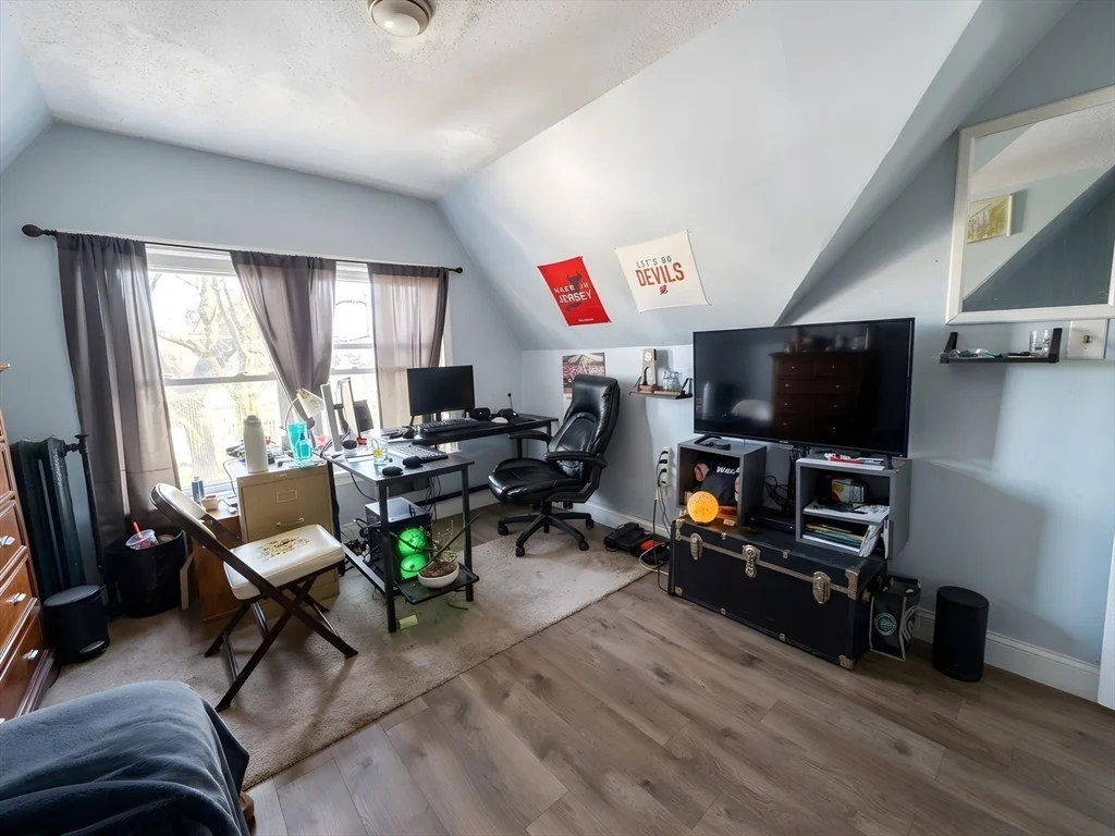 5 bed, 2 bath apartment for rent at 5 Sorrento St Unit 2, Allston — photo 7 of 13