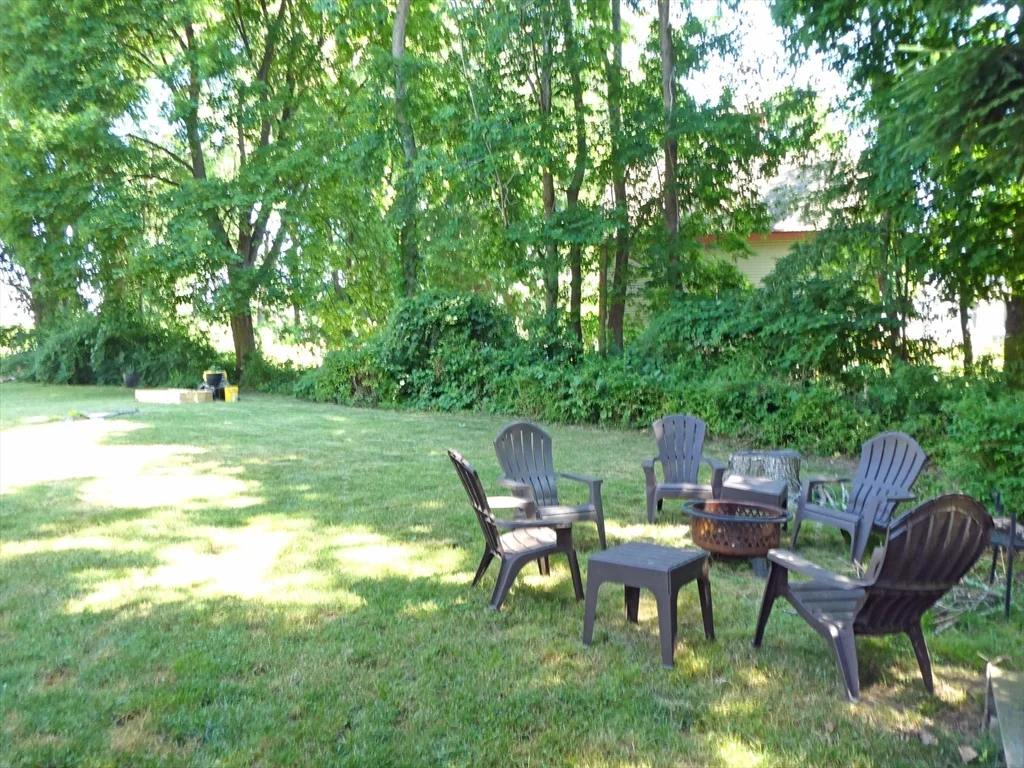 2 bed, 1 bath apartment for rent at 5 Southwick St Unit 3, Middleboro — photo 17 of 18
