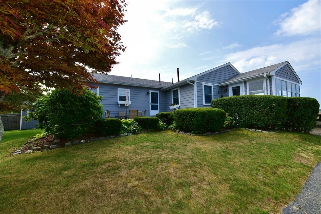 2 bed, 2 bath apartment for rent at 5 Spindrift Ln Unit WINTER, Gray Gables — photo 10 of 34