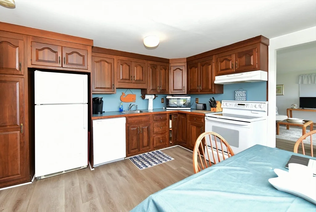 2 bed, 2 bath apartment for rent at 5 Spindrift Ln Unit WINTER, Gray Gables — photo 15 of 34