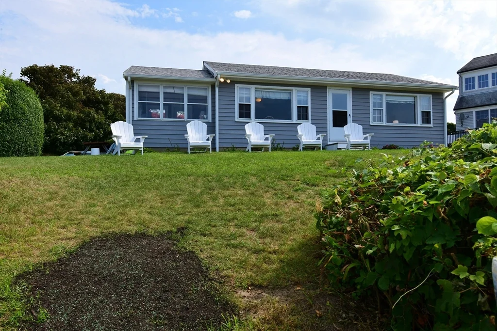 2 bed, 2 bath apartment for rent at 5 Spindrift Ln Unit WINTER, Gray Gables — photo 3 of 34