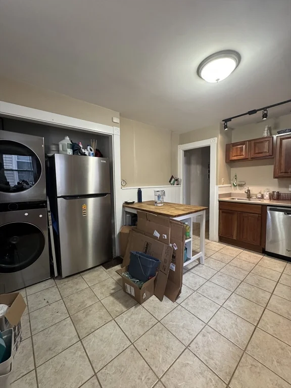 2 bed, 1 bath apartment for rent at 5 Spring Park Ave Unit 1, Jamaica Plain — photo 10 of 24