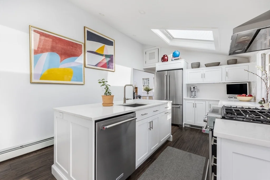 2 bed, 2 bath apartment for rent at 5 Stacey Ct Unit 2, Marblehead — photo 8 of 21