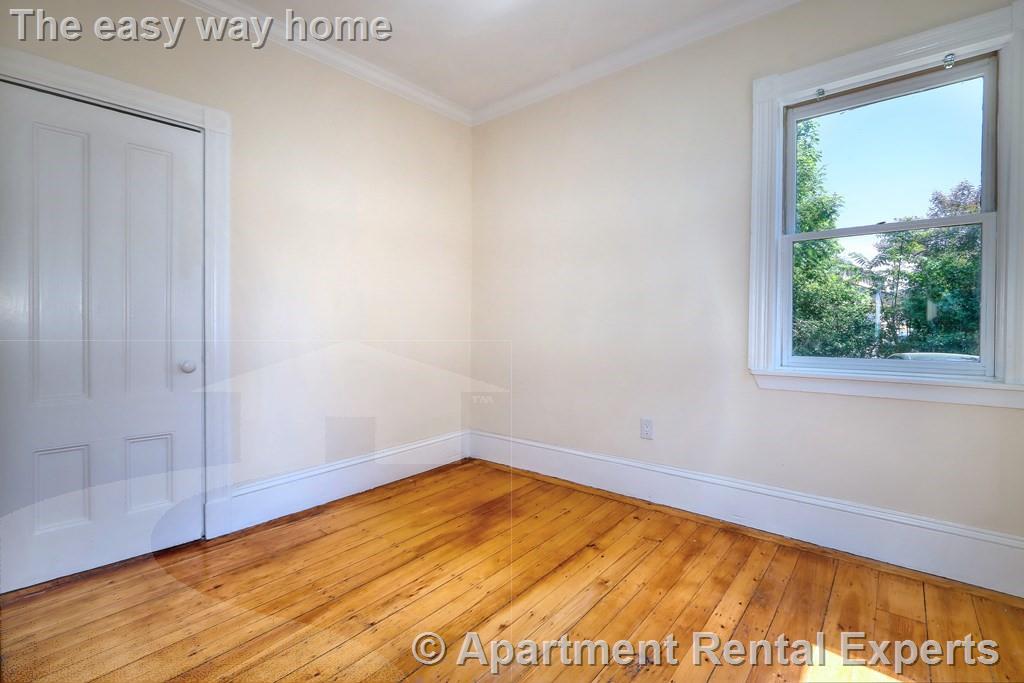 2 bed, 1 bath apartment for rent at 5 Stanford Ter, Porter Square — photo 11 of 20