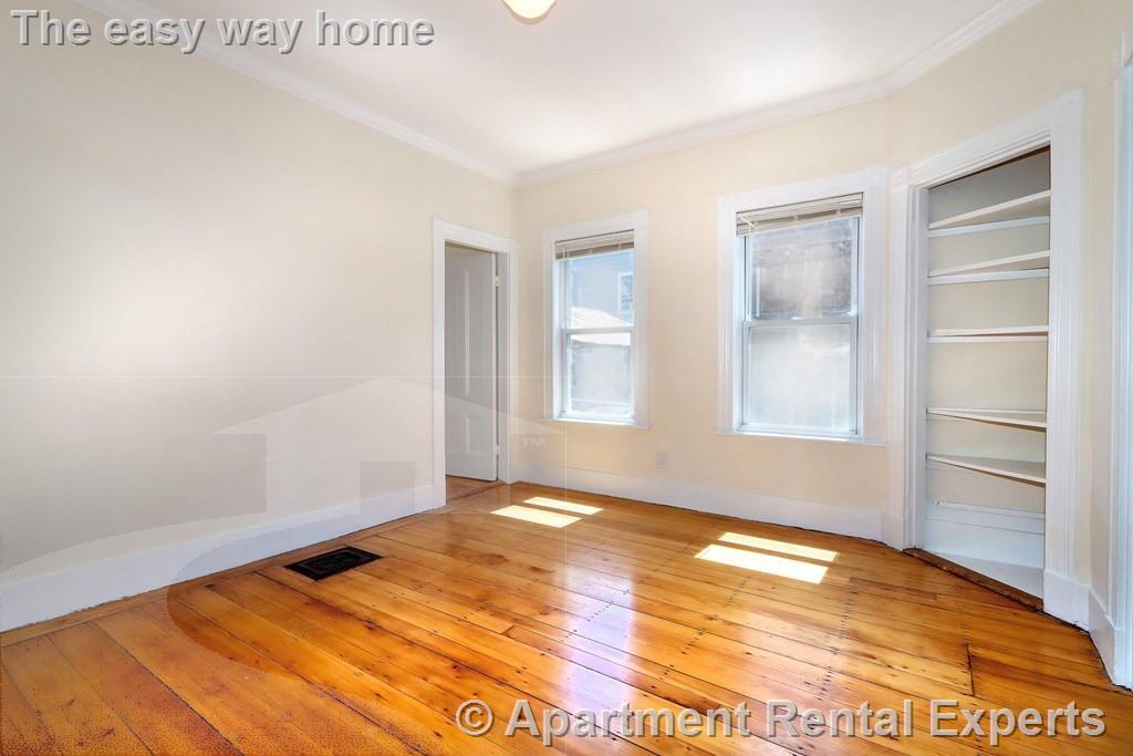2 bed, 1 bath apartment for rent at 5 Stanford Ter, Porter Square — photo 8 of 20
