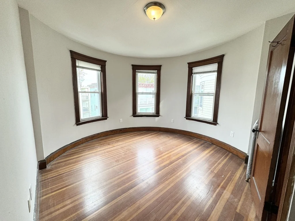 3 bed, 1 bath apartment for rent at 5 Sumner Sq Unit 3, Dorchester — photo 4 of 7