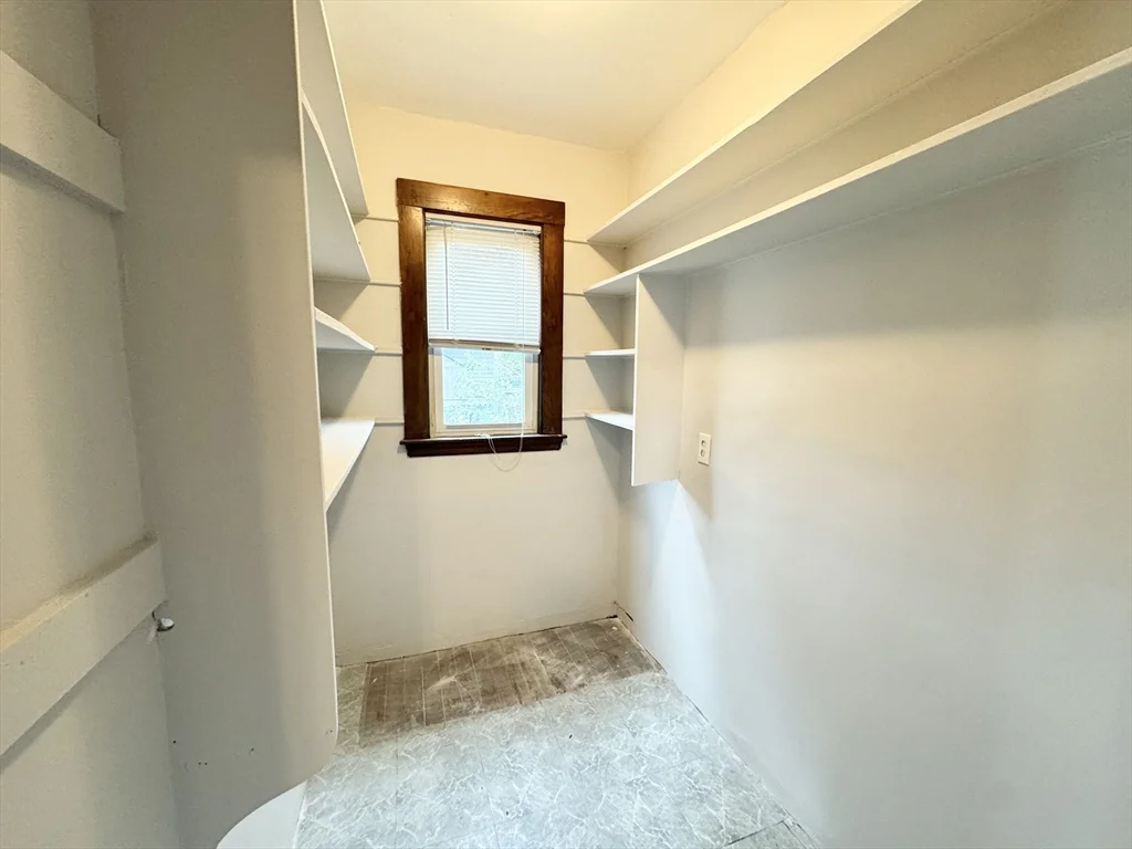 3 bed, 1 bath apartment for rent at 5 Sumner Sq Unit 3, Dorchester — photo 2 of 7
