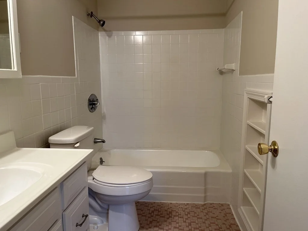 2 bed, 1 bath apartment for rent at 5 Tara Dr Unit 12, Weymouth — photo 7 of 10