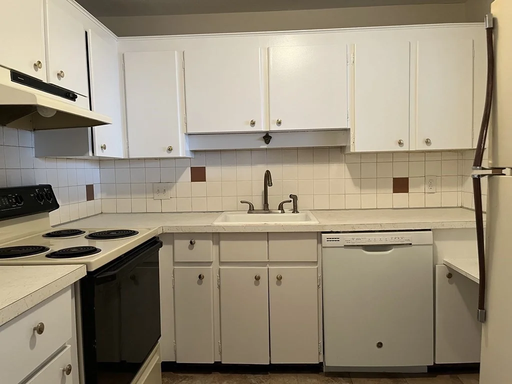 2 bed, 1 bath apartment for rent at 5 Tara Dr Unit 12, Weymouth — photo 6 of 10