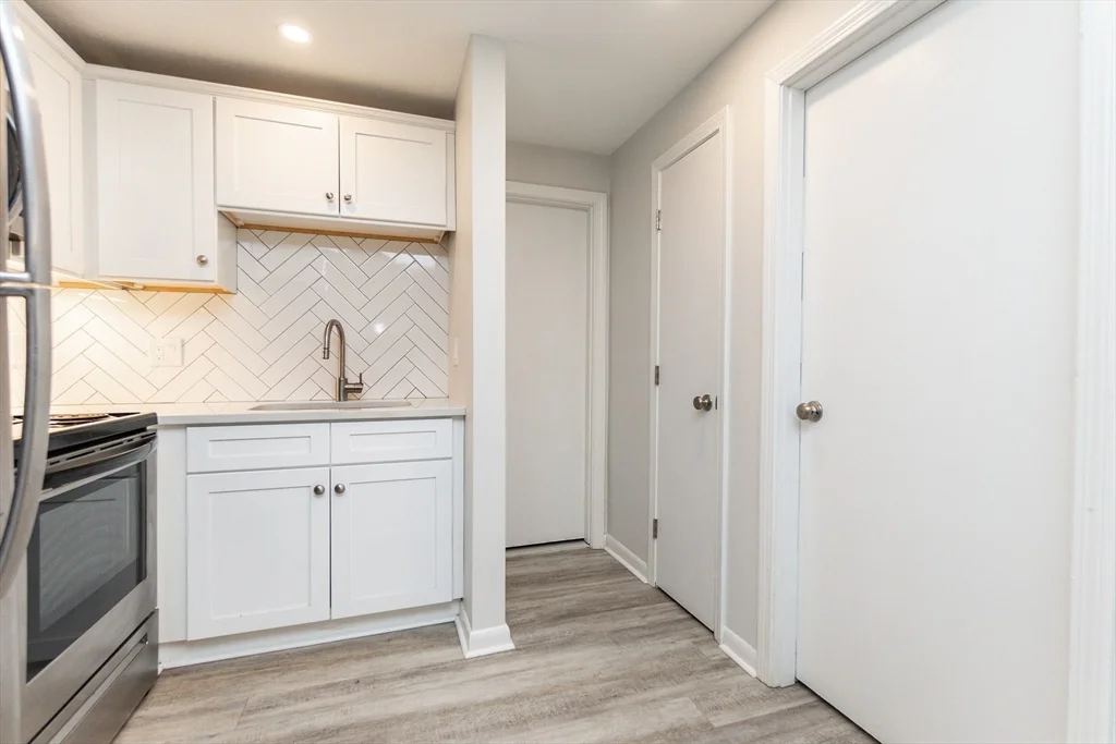 1 bed, 1 bath apartment for rent at 5 Tara Dr Unit 6, Weymouth — photo 7 of 24