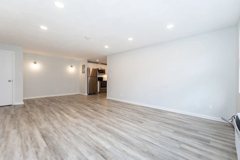 1 bed, 1 bath apartment for rent at 5 Tara Dr Unit 6, Weymouth — photo 16 of 24