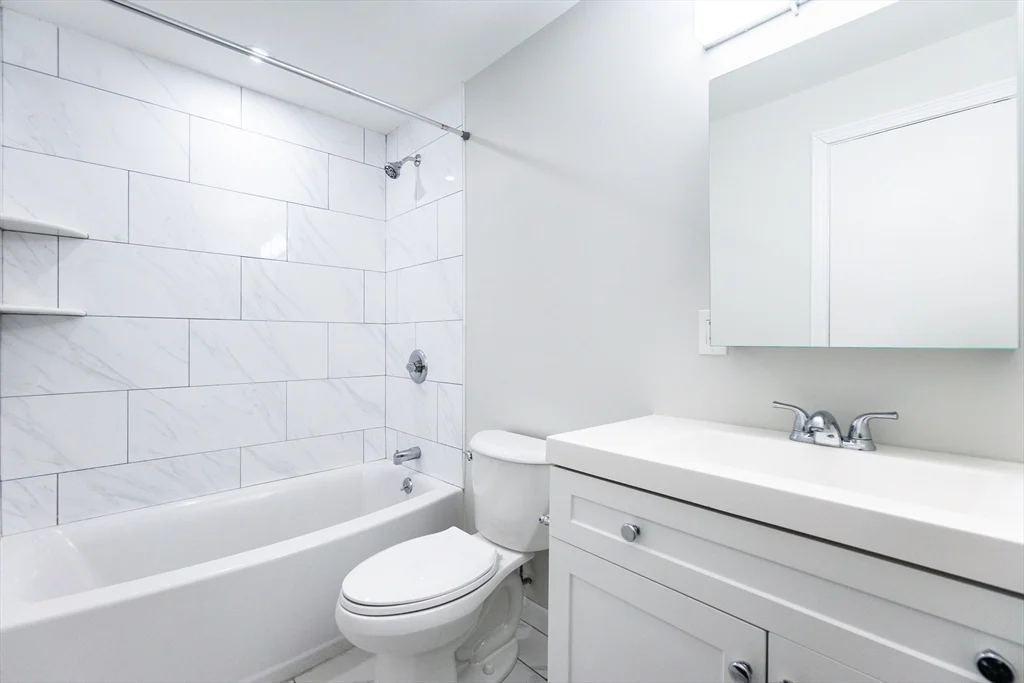 1 bed, 1 bath apartment for rent at 5 Tara Dr Unit 6, Weymouth — photo 13 of 24