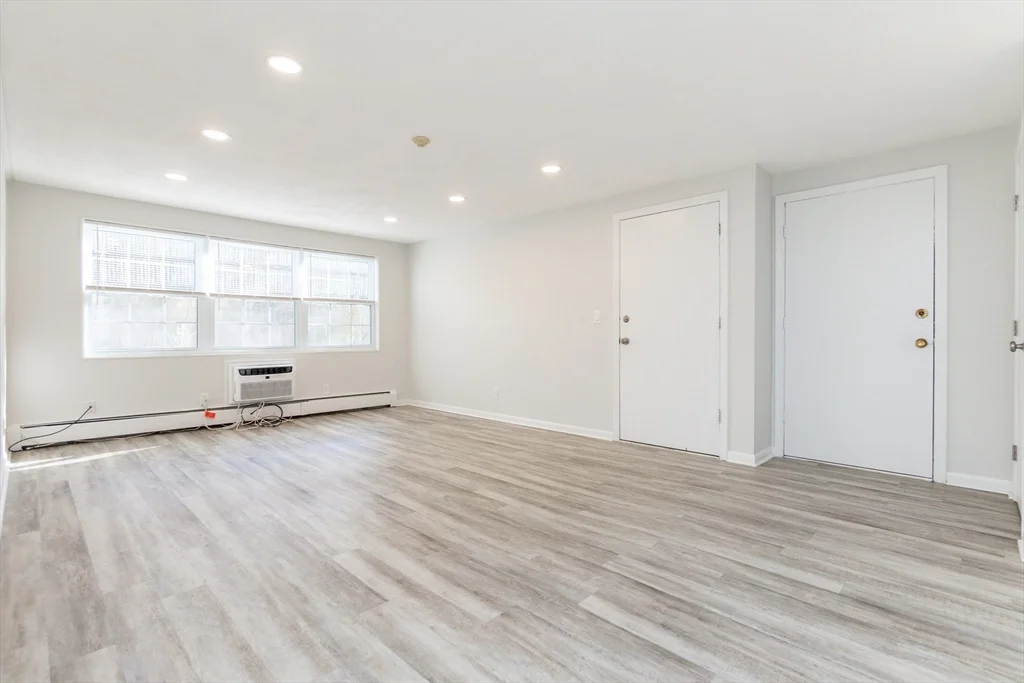 1 bed, 1 bath apartment for rent at 5 Tara Dr Unit 6, Weymouth — photo 14 of 24
