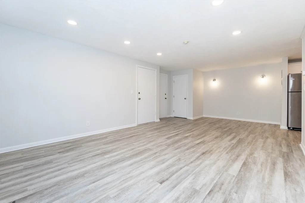 1 bed, 1 bath apartment for rent at 5 Tara Dr Unit 6, Weymouth — photo 15 of 24