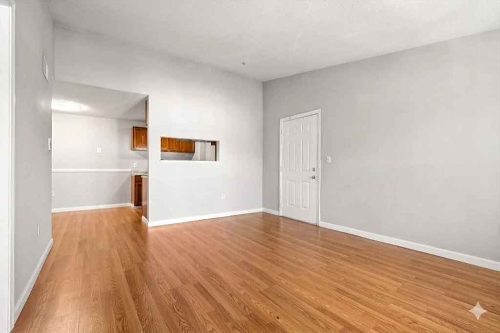 2 bed, 1 bath apartment for rent at 5 Thoreau Ct Unit 21, Natick — photo 5 of 25