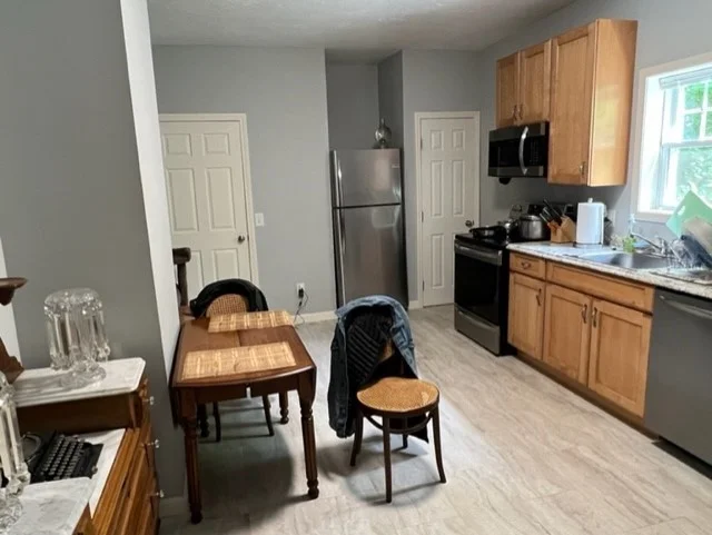 3 bed, 1 bath apartment for rent at 5 Tibbetts St Unit R, Natick — photo 4 of 11