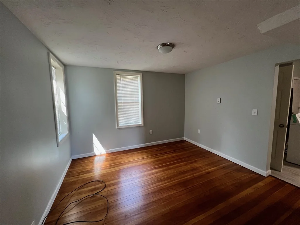 3 bed, 1 bath apartment for rent at 5 Tibbetts St Unit R, Natick — photo 8 of 11
