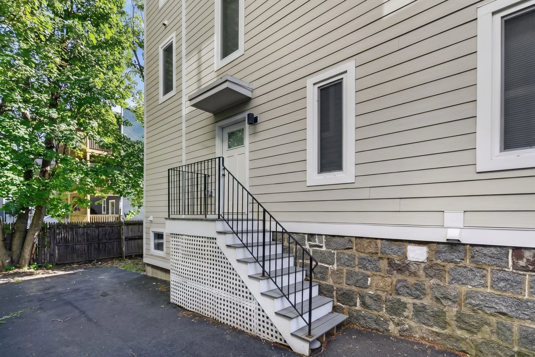 3 bed, 3 bath apartment for rent at 5 Tovar St Unit 1R, Dorchester — photo 22 of 22