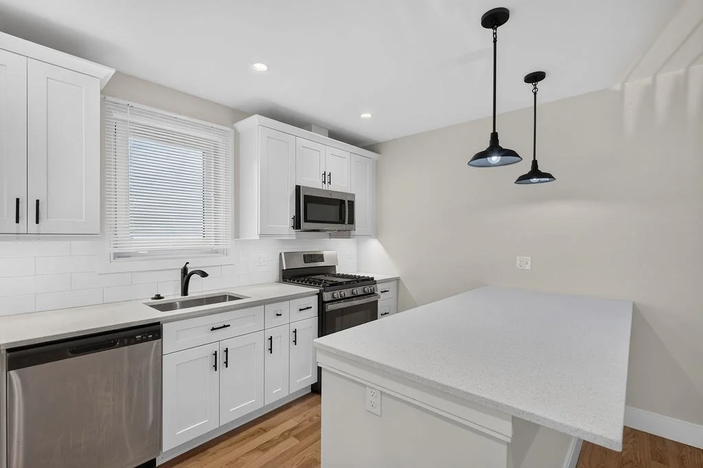 3 bed, 3 bath apartment for rent at 5 Tovar St Unit 1R, Dorchester — photo 4 of 22