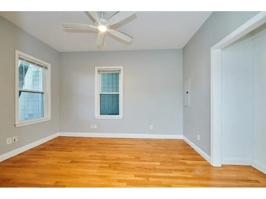 3 bed, 1 bath apartment for rent at 5 Transit St Unit 2, South Boston — photo 5 of 14