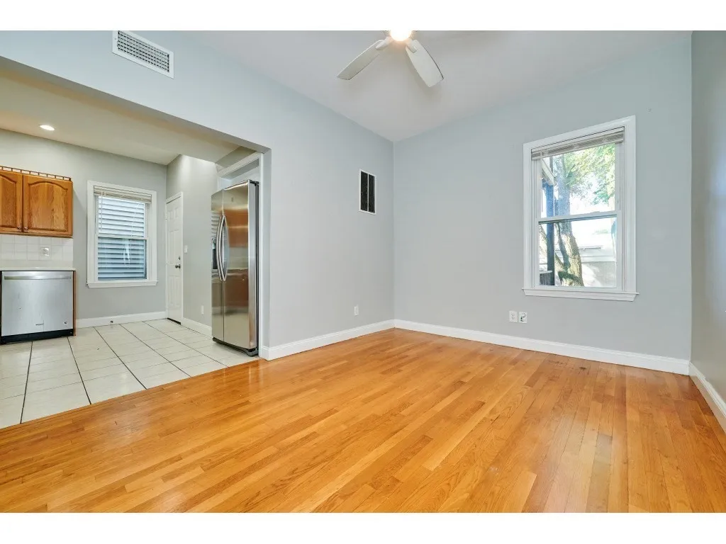 3 bed, 1 bath apartment for rent at 5 Transit St Unit 2, South Boston — photo 4 of 14
