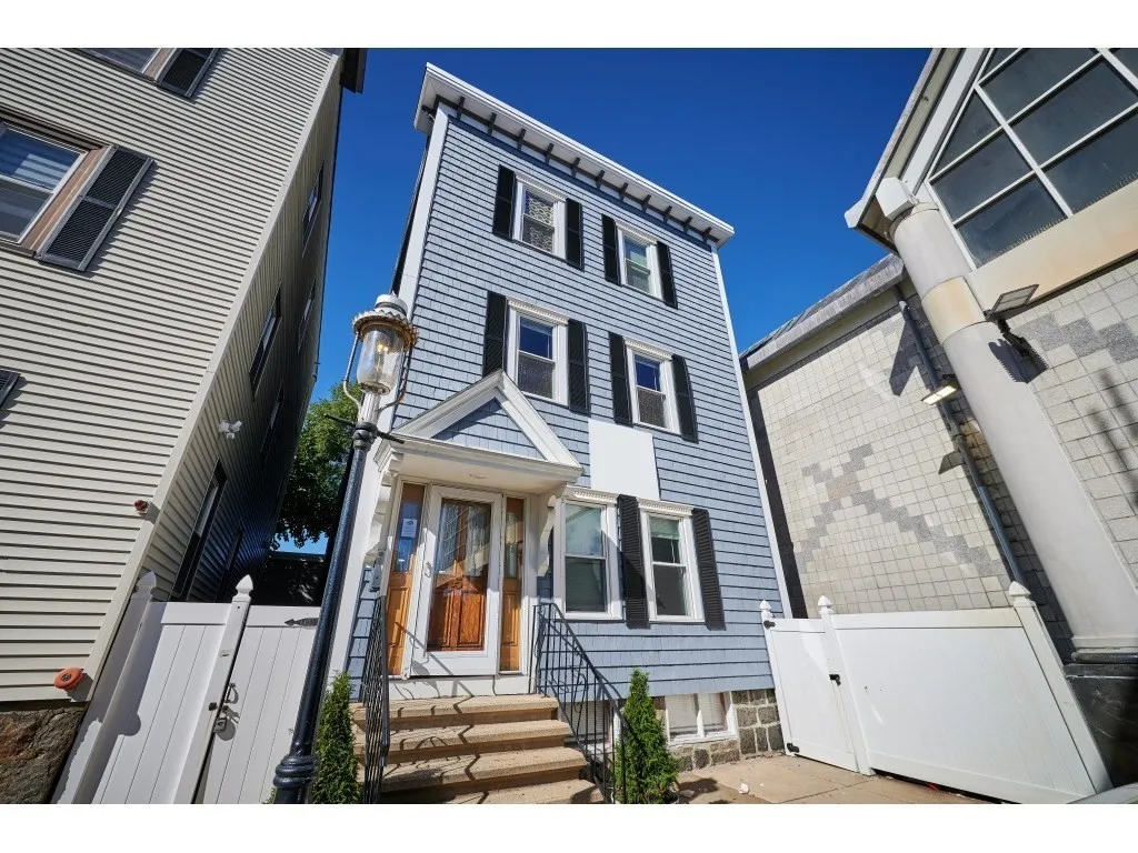 3 bed, 1 bath apartment for rent at 5 Transit St Unit 2, South Boston — photo 12 of 14