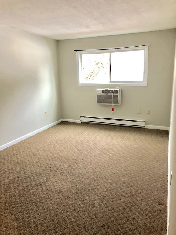 1 bed, 1 bath apartment for rent at 5 Turnpike Rd Unit 116, Townsend — photo 4 of 16