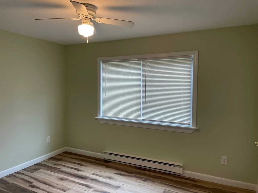 2 bed, 1 bath apartment for rent at 5 Turnpike Rd Unit 122, Townsend — photo 6 of 23