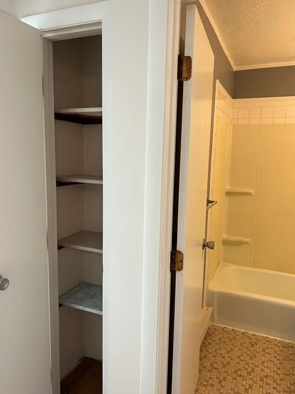 1 bed, 1 bath apartment for rent at 5 Turnpike Rd Unit 127, Townsend — photo 7 of 17