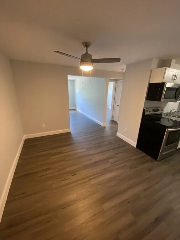 1 bed, 1 bath apartment for rent at 5 Turnpike Rd Unit 136, Townsend — photo 4 of 15