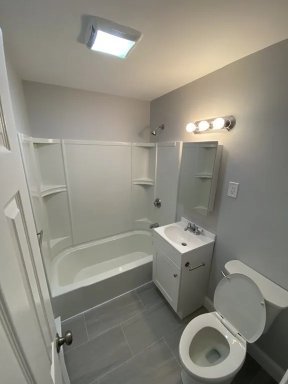 1 bed, 1 bath apartment for rent at 5 Turnpike Rd Unit 136, Townsend — photo 10 of 15