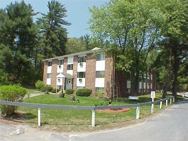 2 bed, 1 bath apartment for rent at 5 Turnpike Rd Unit 326, Townsend — photo 10 of 14