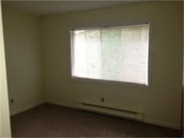 2 bed, 1 bath apartment for rent at 5 Turnpike Rd Unit 326, Townsend — photo 5 of 14