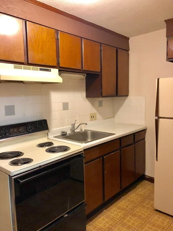 Studio bed, 1 bath apartment for rent at 5 Turnpike Rd Unit 335, Townsend — photo 3 of 18