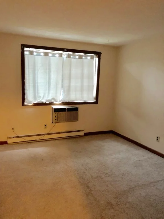 Studio bed, 1 bath apartment for rent at 5 Turnpike Rd Unit 335, Townsend — photo 4 of 18