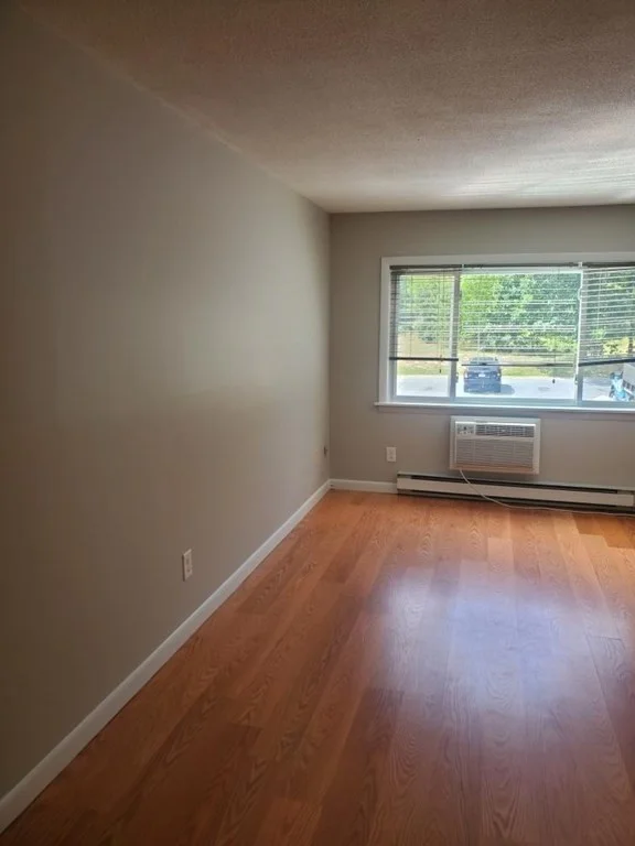 1 bed, 1 bath apartment for rent at 5 Turnpike Unit 224, Townsend — photo 9 of 19