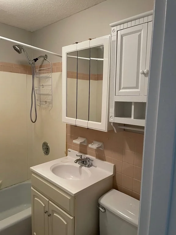 1 bed, 1 bath apartment for rent at 5 Turnpike Unit 32, Townsend — photo 8 of 19
