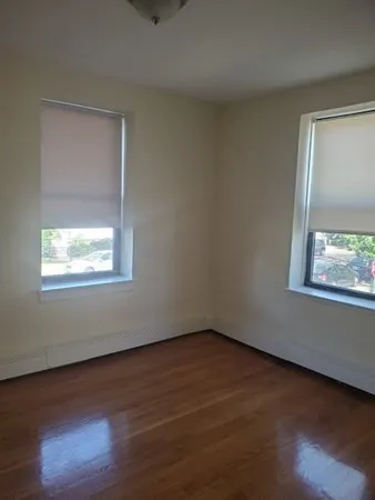 3 bed, 1 bath apartment for rent at 5 Victory Rd Unit 1, Dorchester — photo 7 of 12