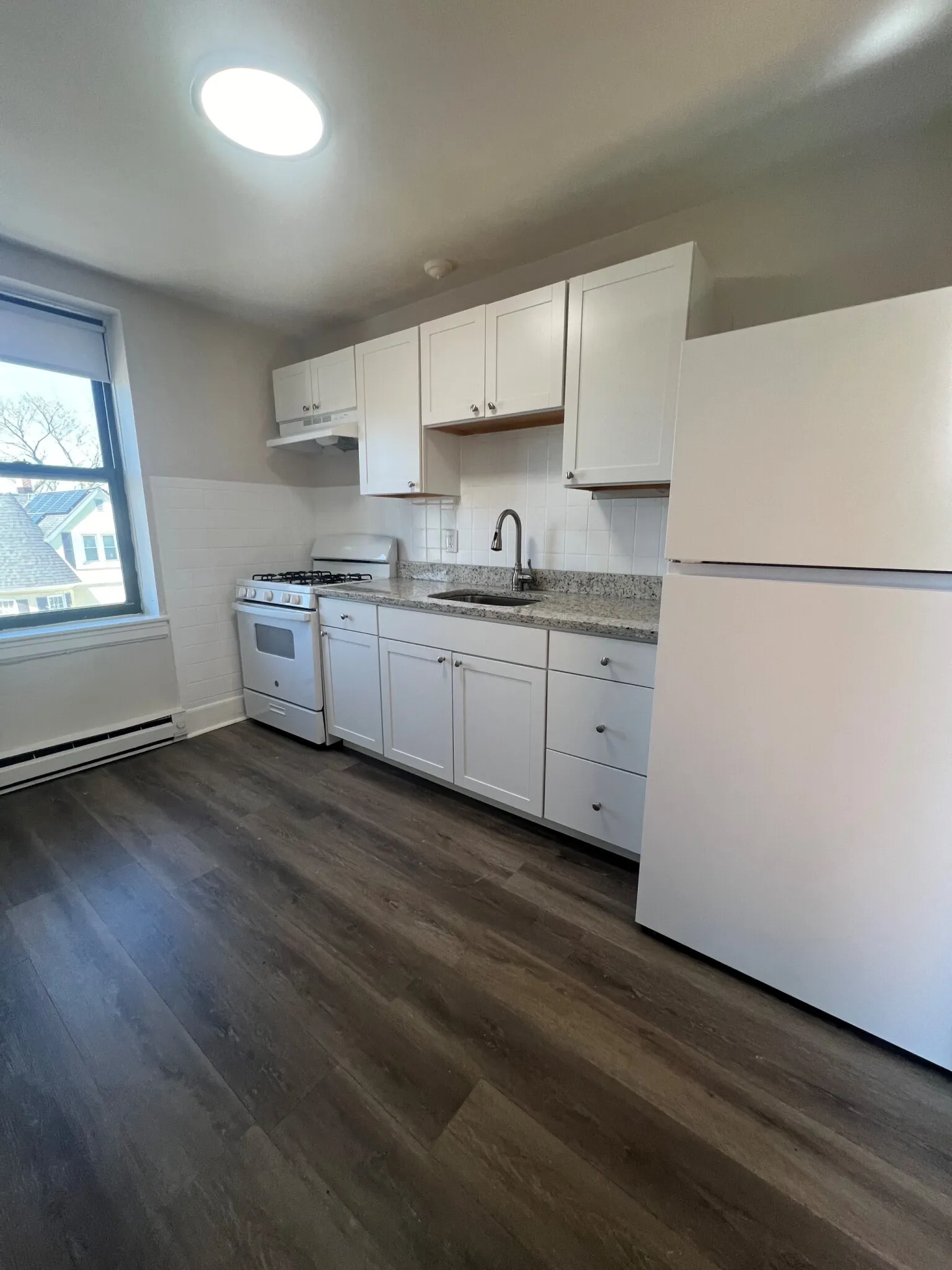 1 bed, 1 bath apartment for rent at 5 Victory Rd Unit 10, Dorchester — photo 1 of 8