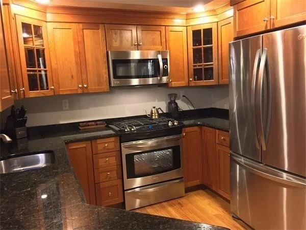 2 bed, 2 bath apartment for rent at 5 Vinal Ave Unit 2, Union Square — photo 8 of 16