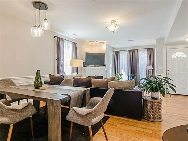 2 bed, 2 bath apartment for rent at 5 Vinal Ave Unit 2, Union Square — photo 5 of 16