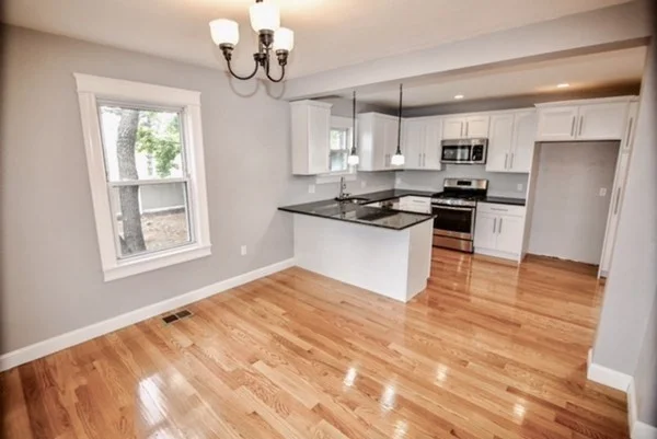 3 bed, 1 bath apartment for rent at 5 Vincent Ter, Saugus — photo 3 of 15