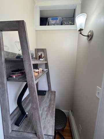 2 bed, 1 bath apartment for rent at 5 Vine St Unit 2, Marblehead — photo 6 of 21