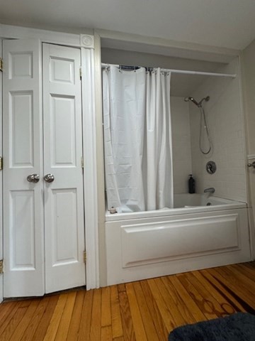 2 bed, 1 bath apartment for rent at 5 Vine St Unit 2, Marblehead — photo 9 of 21