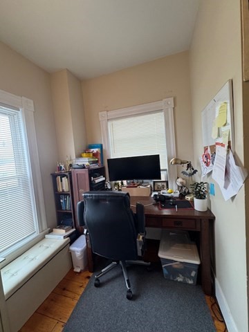 2 bed, 1 bath apartment for rent at 5 Vine St Unit 2, Marblehead — photo 20 of 21