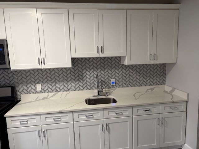 3 bed, 1 bath apartment for rent at 5 W Cottage Unit 2, Dorchester — photo 2 of 13