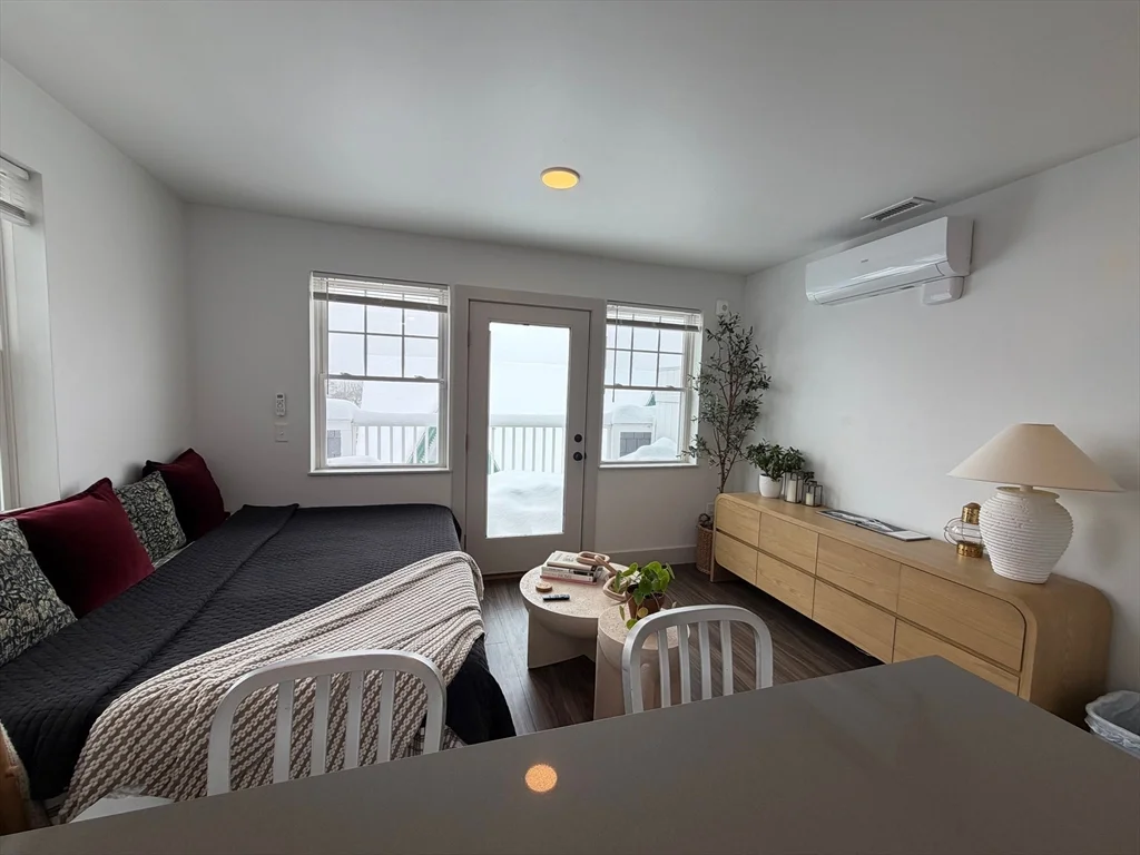 1 bed, 1 bath apartment for rent at 5 W Dane St Unit 10, Beverly — photo 6 of 13