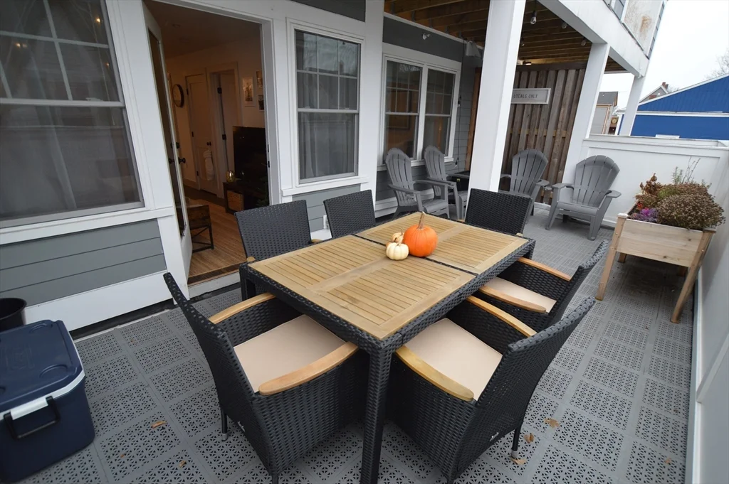 1 bed, 1 bath apartment for rent at 5 W Dane St Unit 4, Beverly — photo 9 of 10
