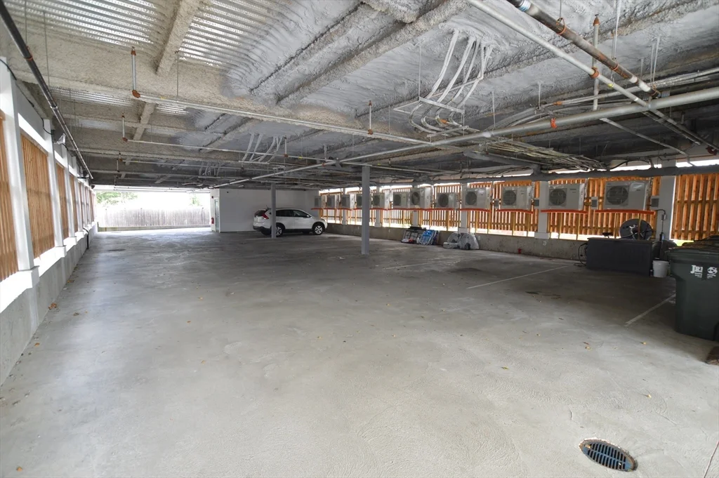 1 bed, 1 bath apartment for rent at 5 W Dane St Unit 4, Beverly — photo 10 of 10